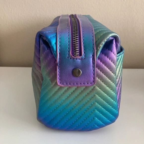 NWT Nicole Miller New York Iridescent Makeup Bag Pouch Bag Purple Blue Green - Picture 4 of 7